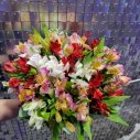 БУКЕТ ИЗ АЛЬСТРОМЕРИИ ЯРКОЕ СОБЫТИЕ