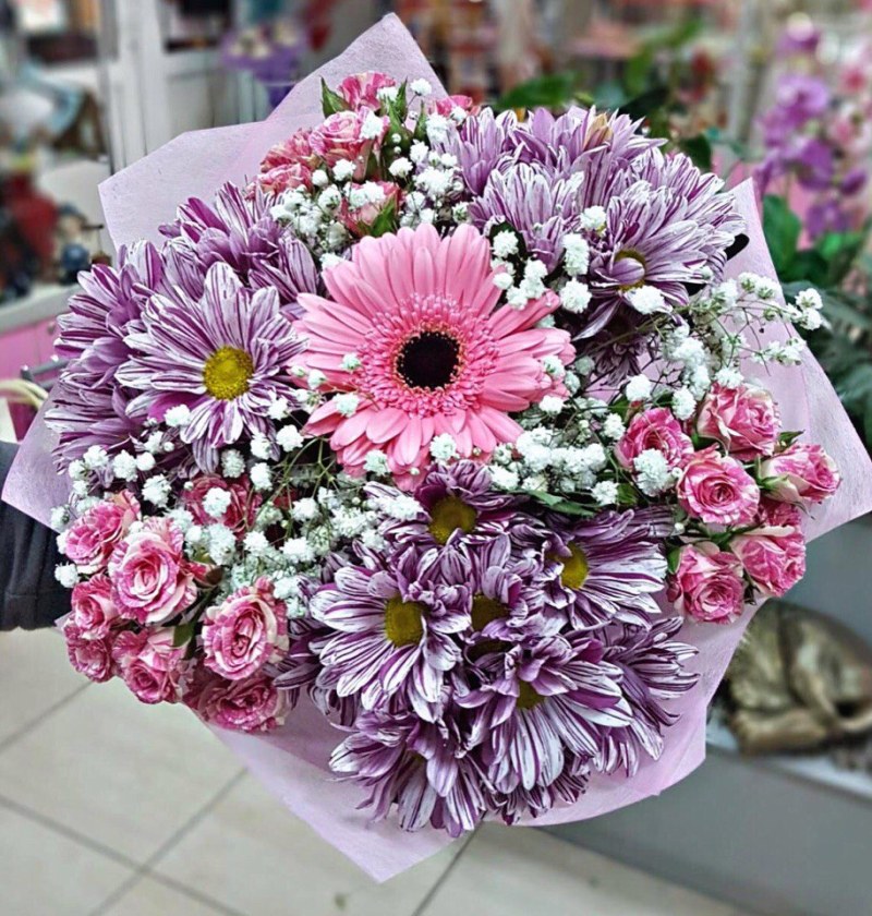 Букет с хризантемами &laquo;Весенняя пора&raquo;